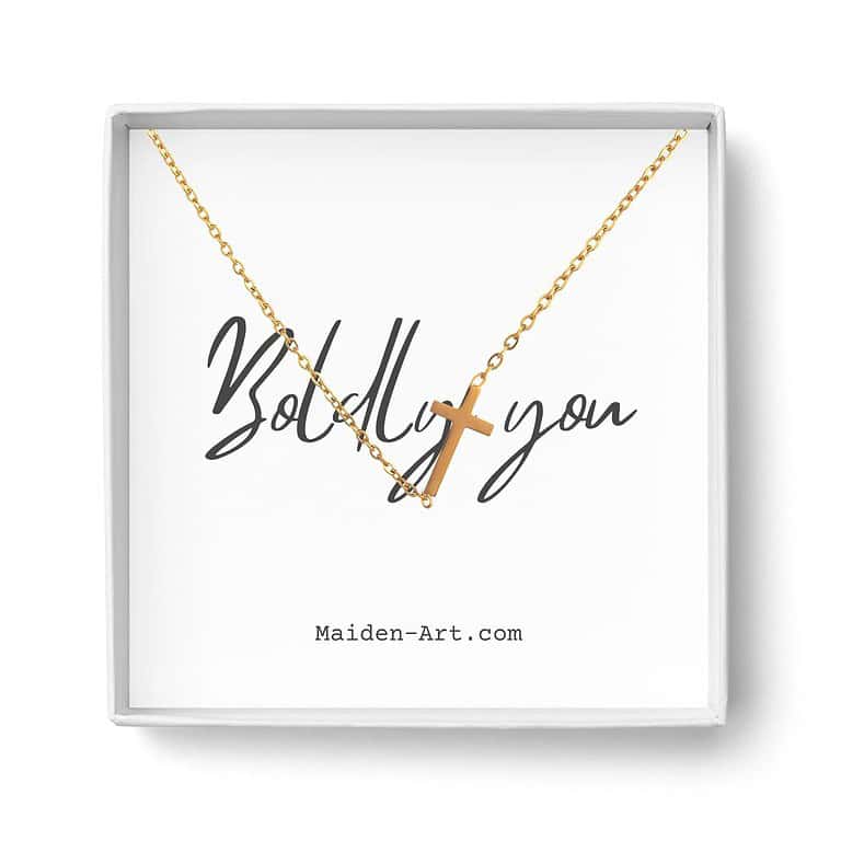 empty-jewelry-box-top-view_zuc7jr_89b7db00-6091-4a51-bc15-8bb3696d665c.jpg