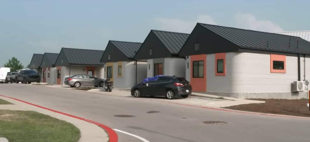 60 Minutes 3D Printing Homes