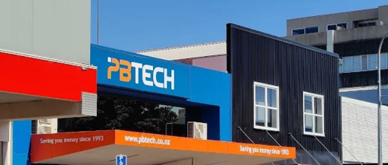 pb tech new plymouth
